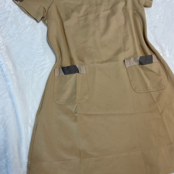 Burberry Tan Mini Dress with Pocket Accents - Picture 2 of 10